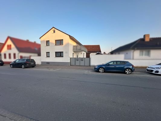Straßenansicht