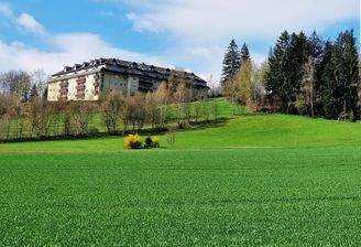 20230427_ Hausansicht