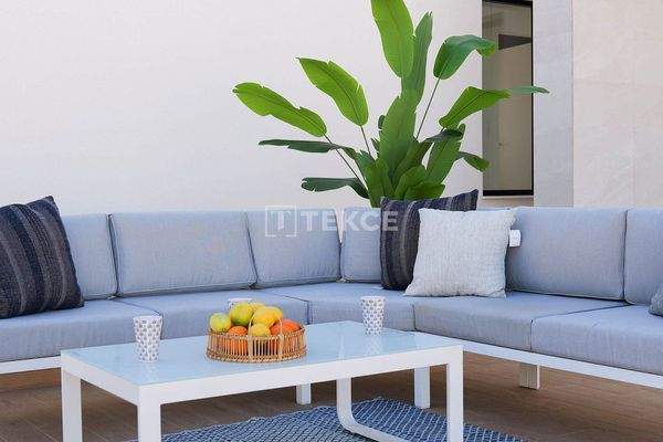 Elegant Detached Villas with Private Pools in Rojales