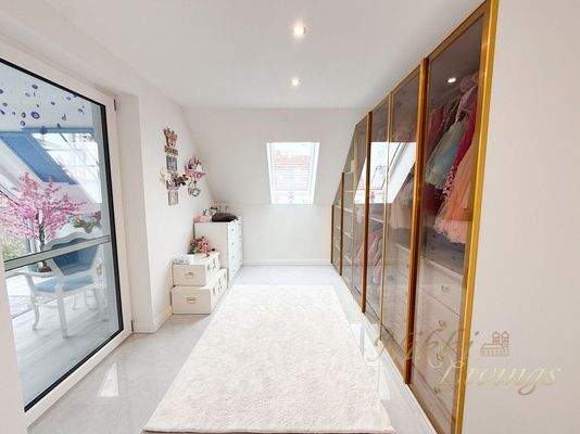  I Ankleidezimmer I. OG