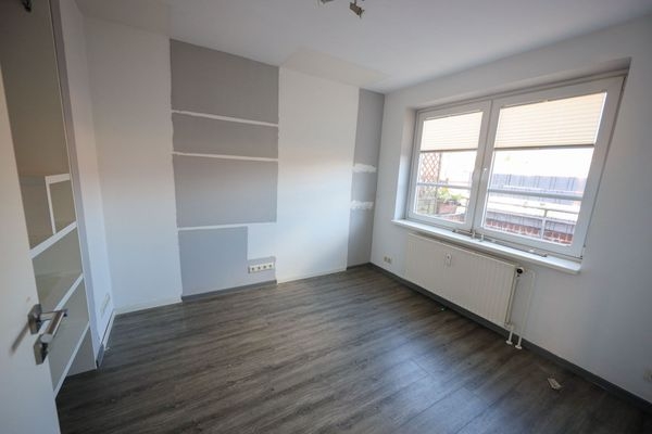 f5879653-7f5b-455d-84d6-2fd47cf86841