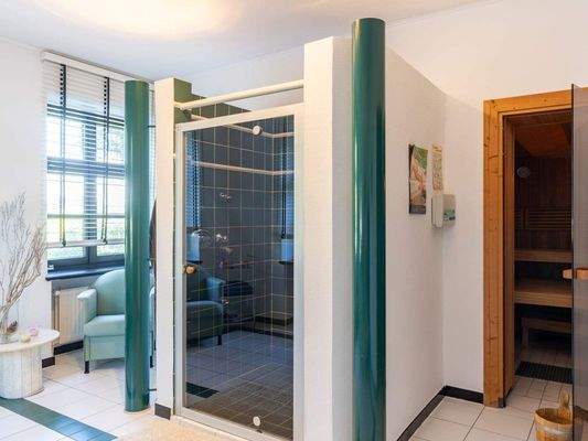 Wellnessbereich mit Sauna