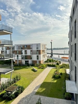 Kaffee mit Ausblick vom Balkon im 2. OG genießen 