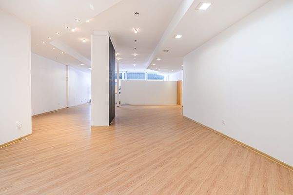 Blick in Ri. Schaufenster