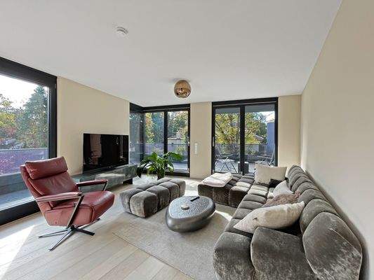 Wohnbereich mit 3 Terrassenzugängen