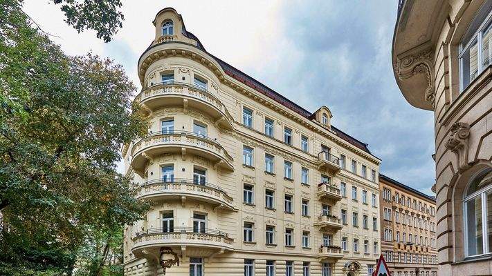 Widerhoferplatz 1 |&nbsp;Fassade