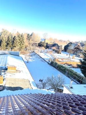 Blick vom Dach auf den Garten