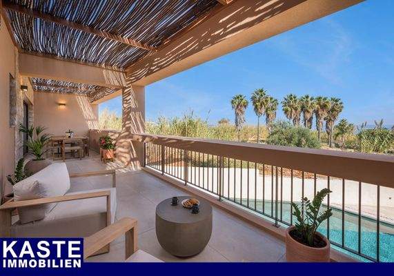 Olive Courtyard Collection 004