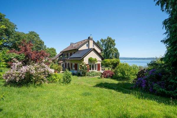 Liebvoll angelegter Garten