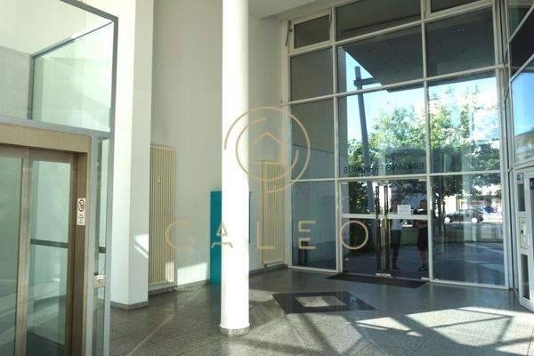 Außenansicht - Eingang 1