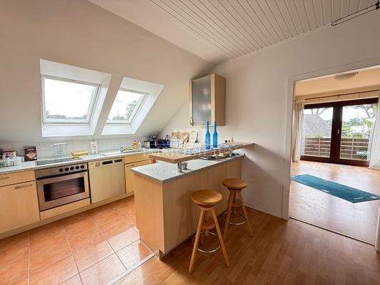 Offen gehaltener Küchenbereich