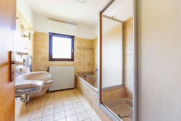 Tageslichtbad Keller.jpg