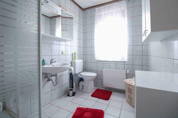 Bad Einliegerwohnung