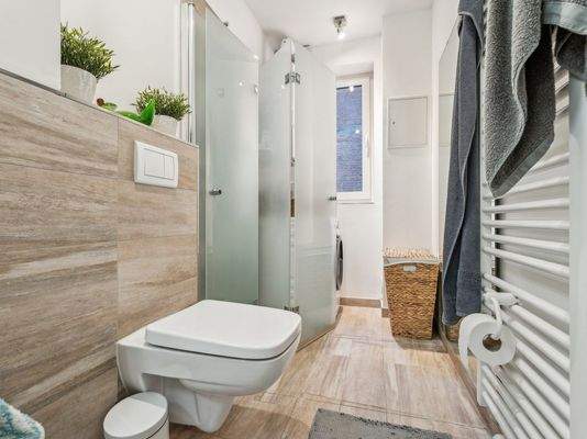 Badezimmer Ansicht 2