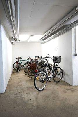 Innenansichten Halle, Paul Singer Str (7)