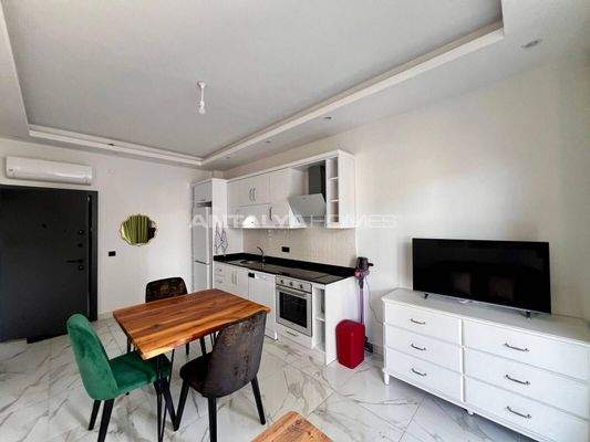 Ready to Move Flat for Sale in a Complex with a Pool in Alanya