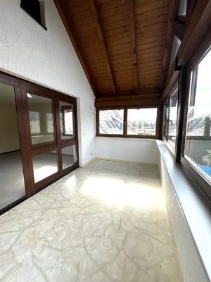 DG: &quot;Veranda&quot; mit Treppenabgang in den Garten