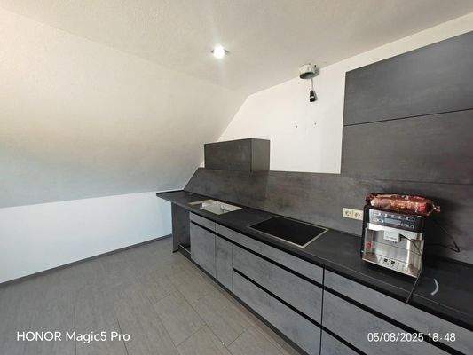 Küche Dachgschoß 3.jpg