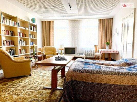 Wohn-/Schlafzimmer OG