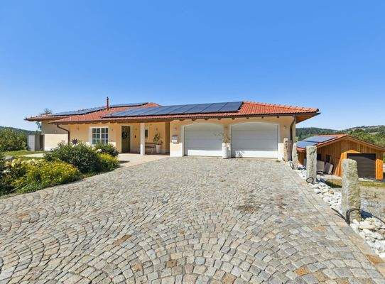 Außenbild Vorderseite 