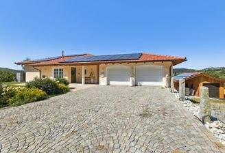 Außenbild Vorderseite 