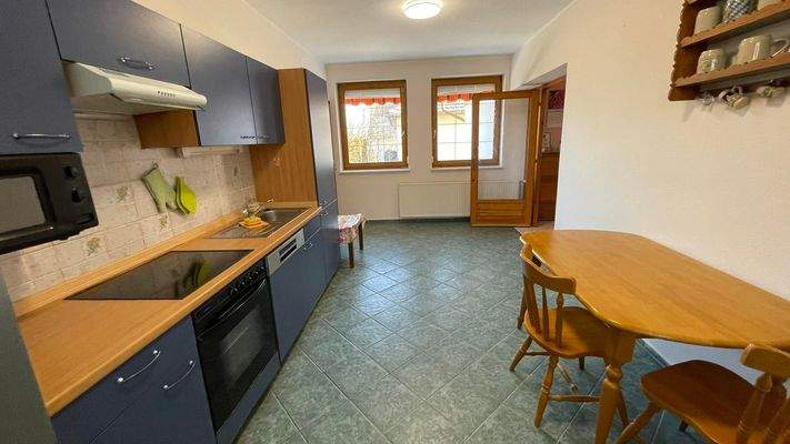 416823653_1690050854853063_3025326662235306746_n m