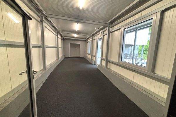 Verbindungstrakt Produktion