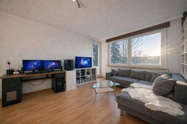 200-87744_Wohnzimmer_b_gestaged