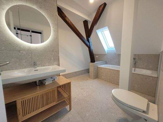 Exklusives Bad mit WC