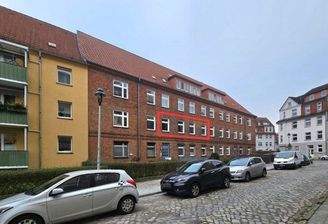 straßenseitige Ansicht