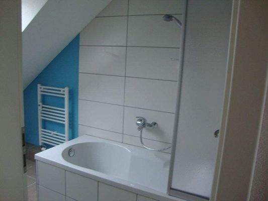 3-Dachgeschoß-Bad.jpg