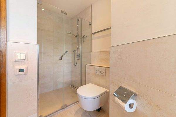 2. Ebene: Badezimmer