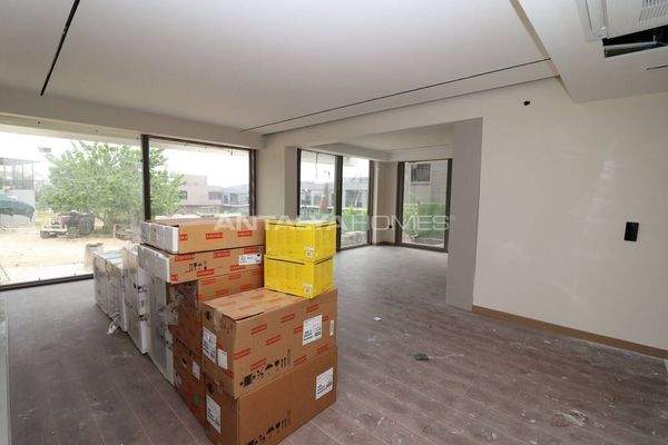 Sea and City View Advanced Villas in Mersin Mezitli