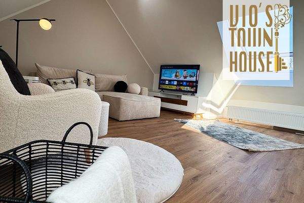 Panoramablick zur gothischen Kirche