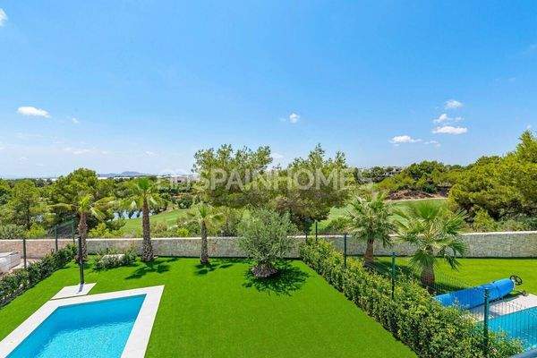 Stylish Detached Golf Villas in Pilar de la Horadada