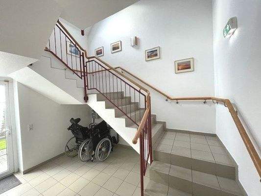 Der Platz unter der Treppe wird optimal genutzt