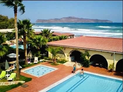 Kreta, Kato Stalos: Hotel am Strand nahe Chania zu