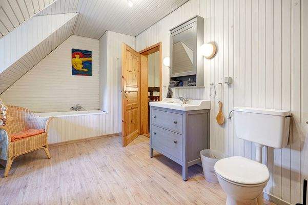 Wannenbad im Obergeschoss