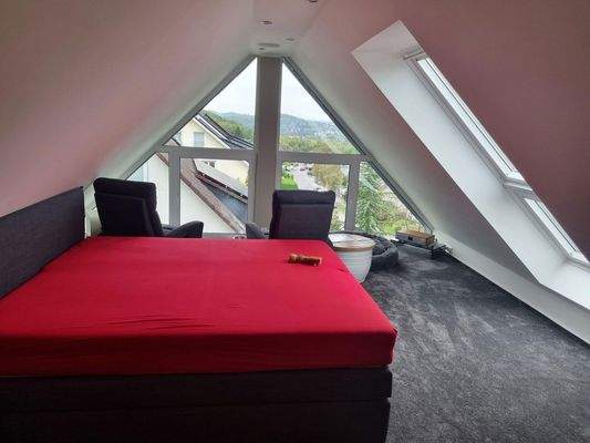 obere Etage Dachgeschoss