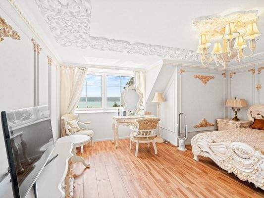 Schlafzimmer mit Seesicht