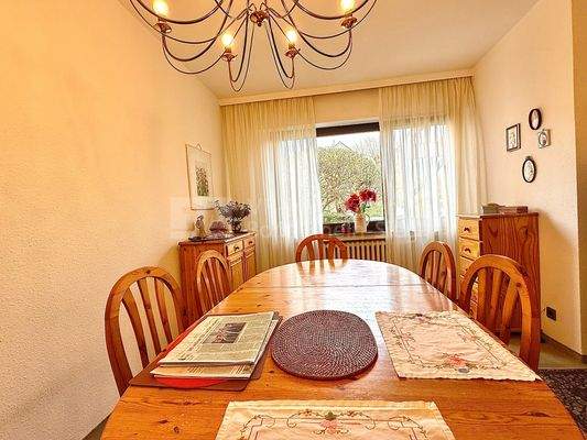 Essbereich mit Fenster