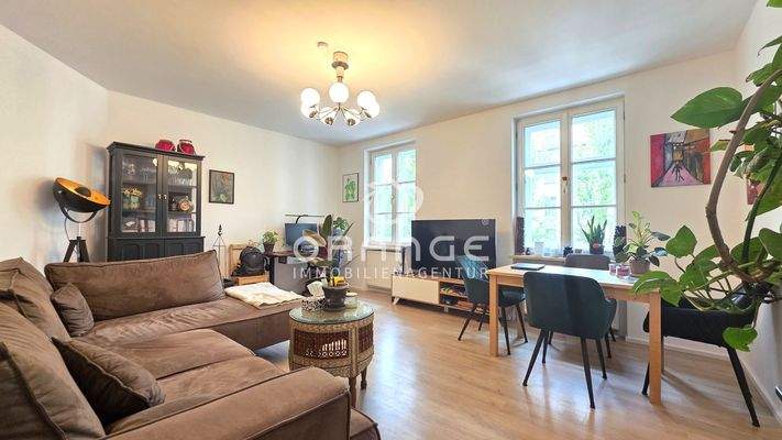 10 Whg. 4 Wohnzimmer