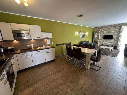 Küche & Essplatz