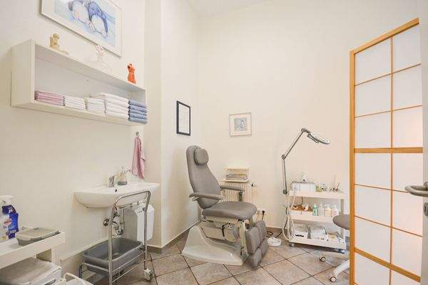 Behandlungsraum/ Büro