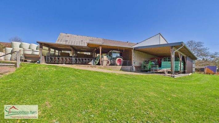 Seitenansicht Garagen u. Stallungen