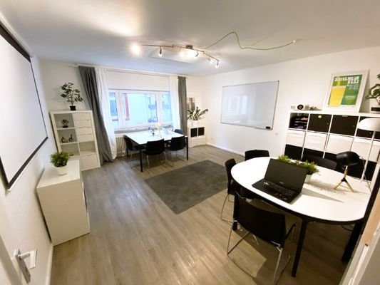 Geräumiges Privates Büro (full serviced)