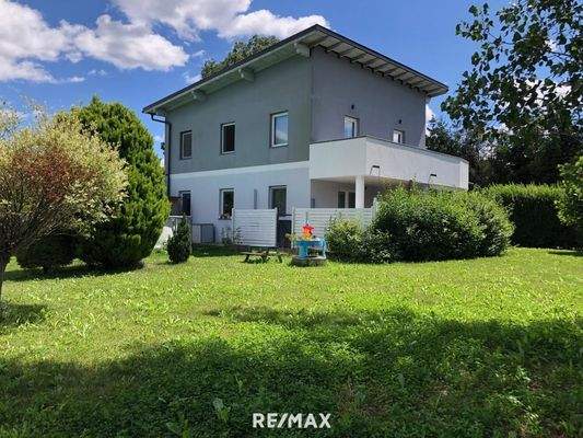 Hausansicht vom Garten