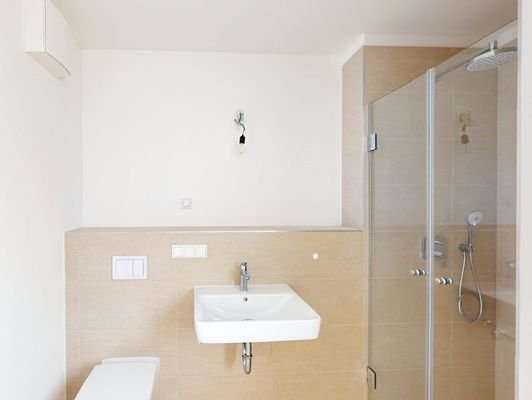 Badezimmer (Musterwohnung) (2)