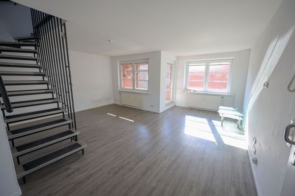 bee3d303-40fa-4443-bd50-0a0a960d4954