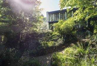 Rückseite des Hauses mit Zugang zum Pegnitzgrund